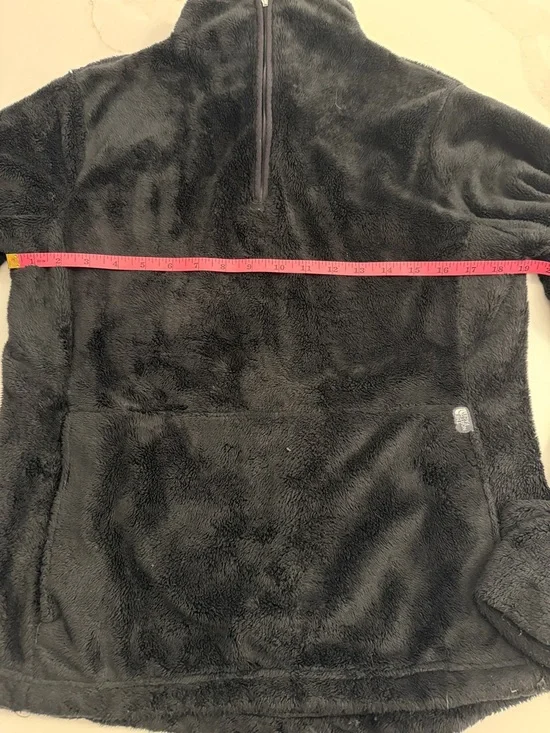 The North Face Black Plush Half-Zip Fleece Pullover - Picture 6 of 8